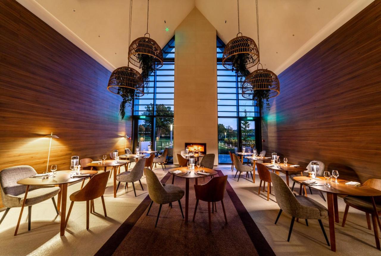Le Domaine Des Vanneaux Golf Et Mgallery 4*